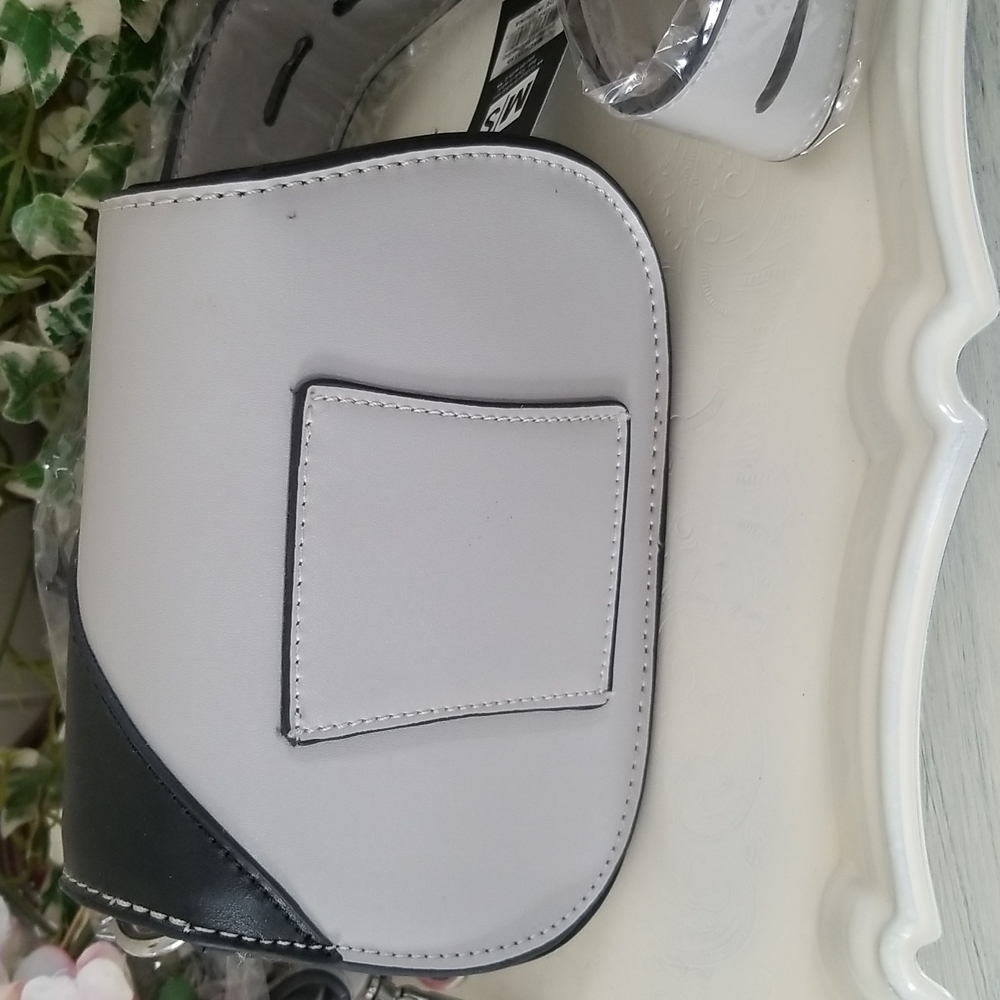 Mad Style - Picture 4 of 6